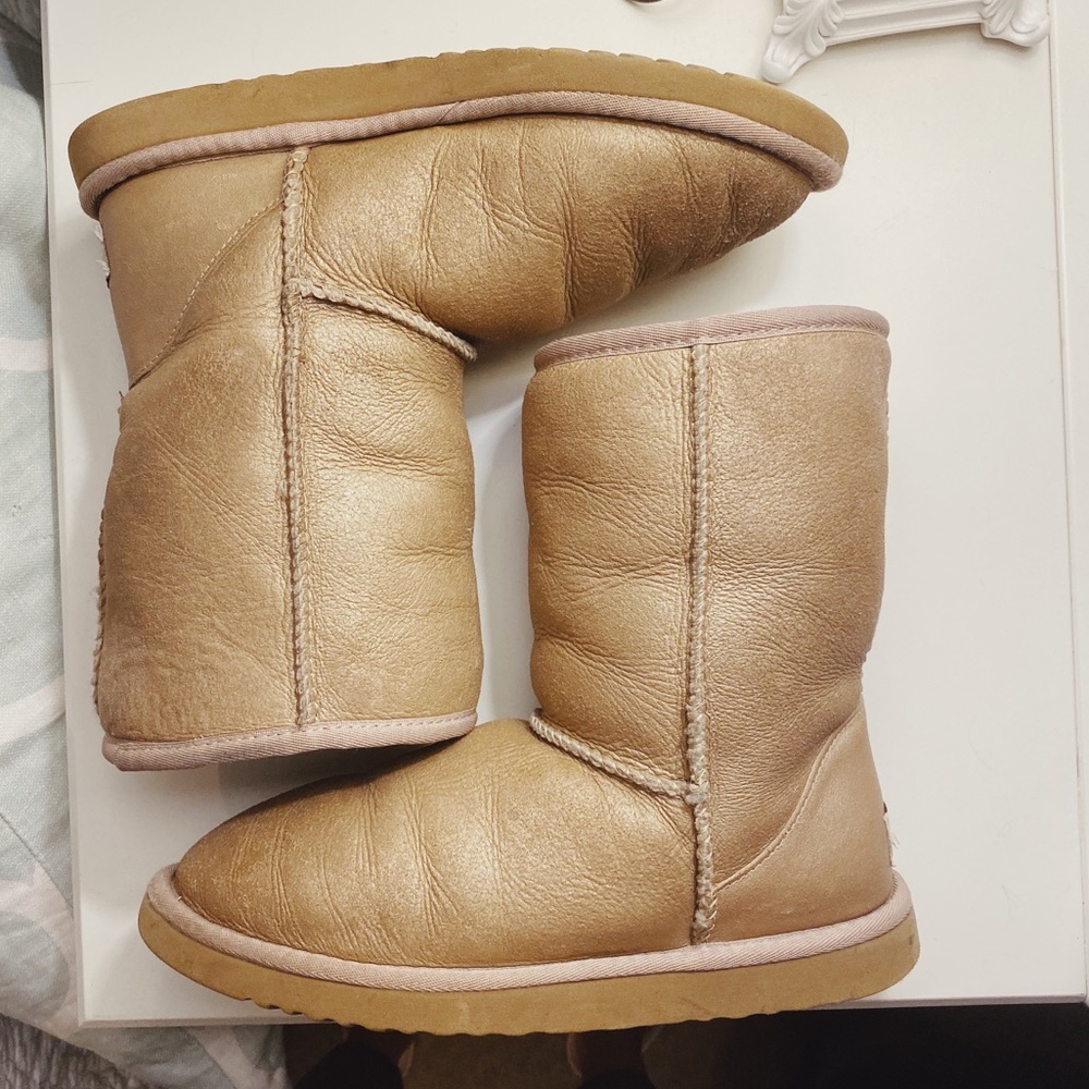 Ugg gold